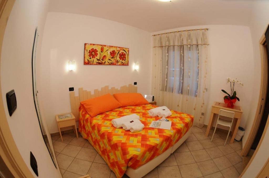 Bed and Breakfast A 2 Passi Dagli Dei Аджерола Экстерьер фото