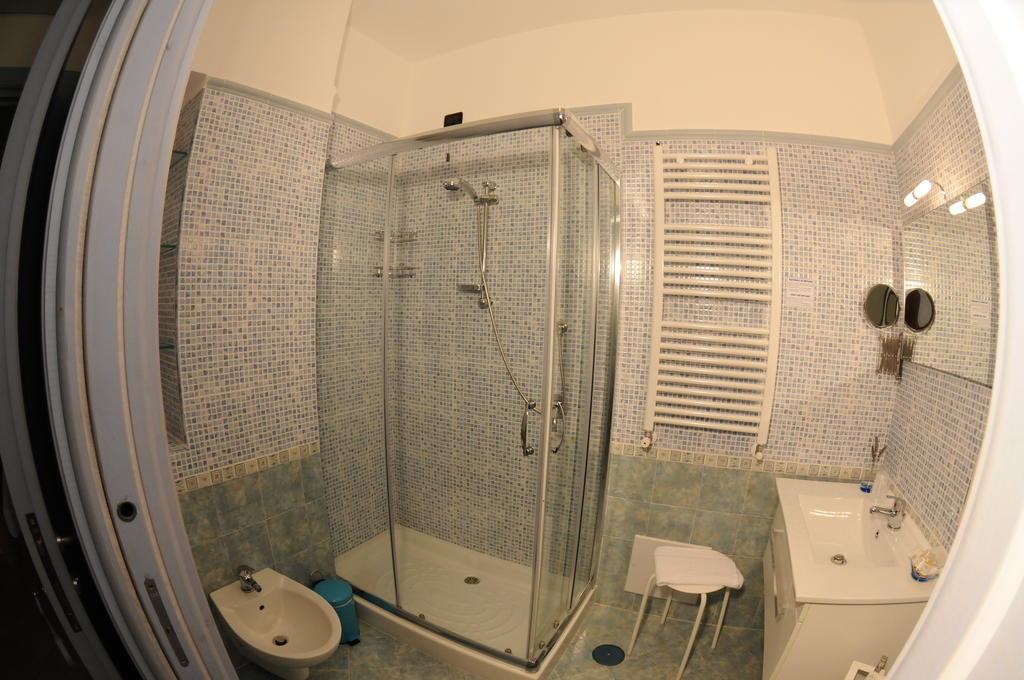 Bed and Breakfast A 2 Passi Dagli Dei Аджерола Номер фото